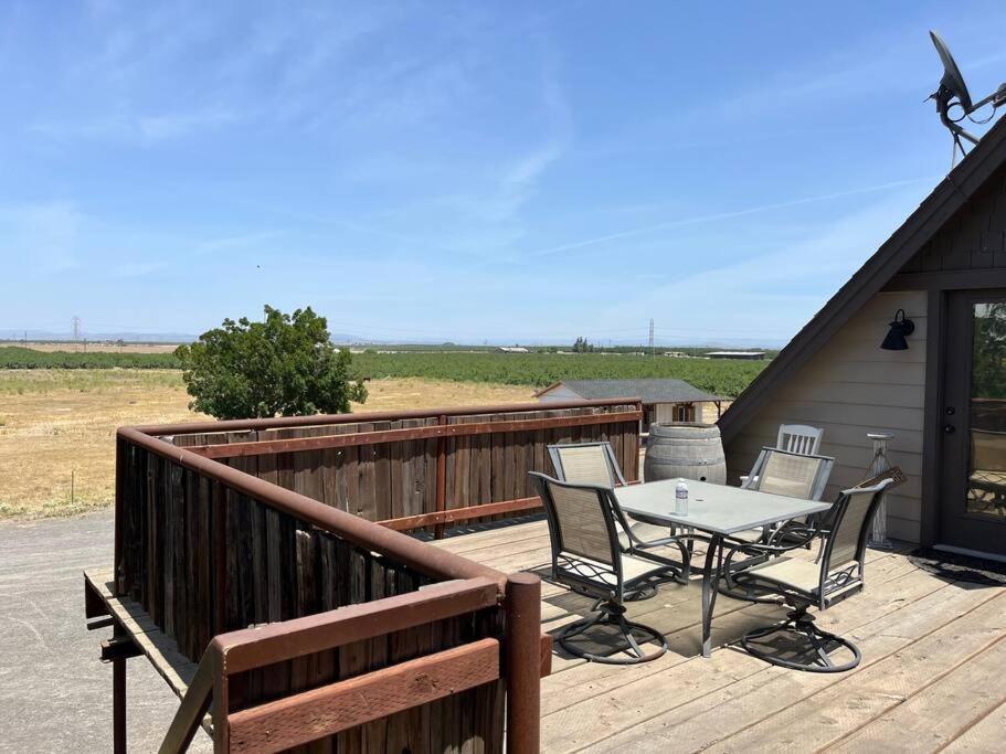 Adorable 1 Bedroom With Pool, And Horse Arena Oakdale Extérieur photo